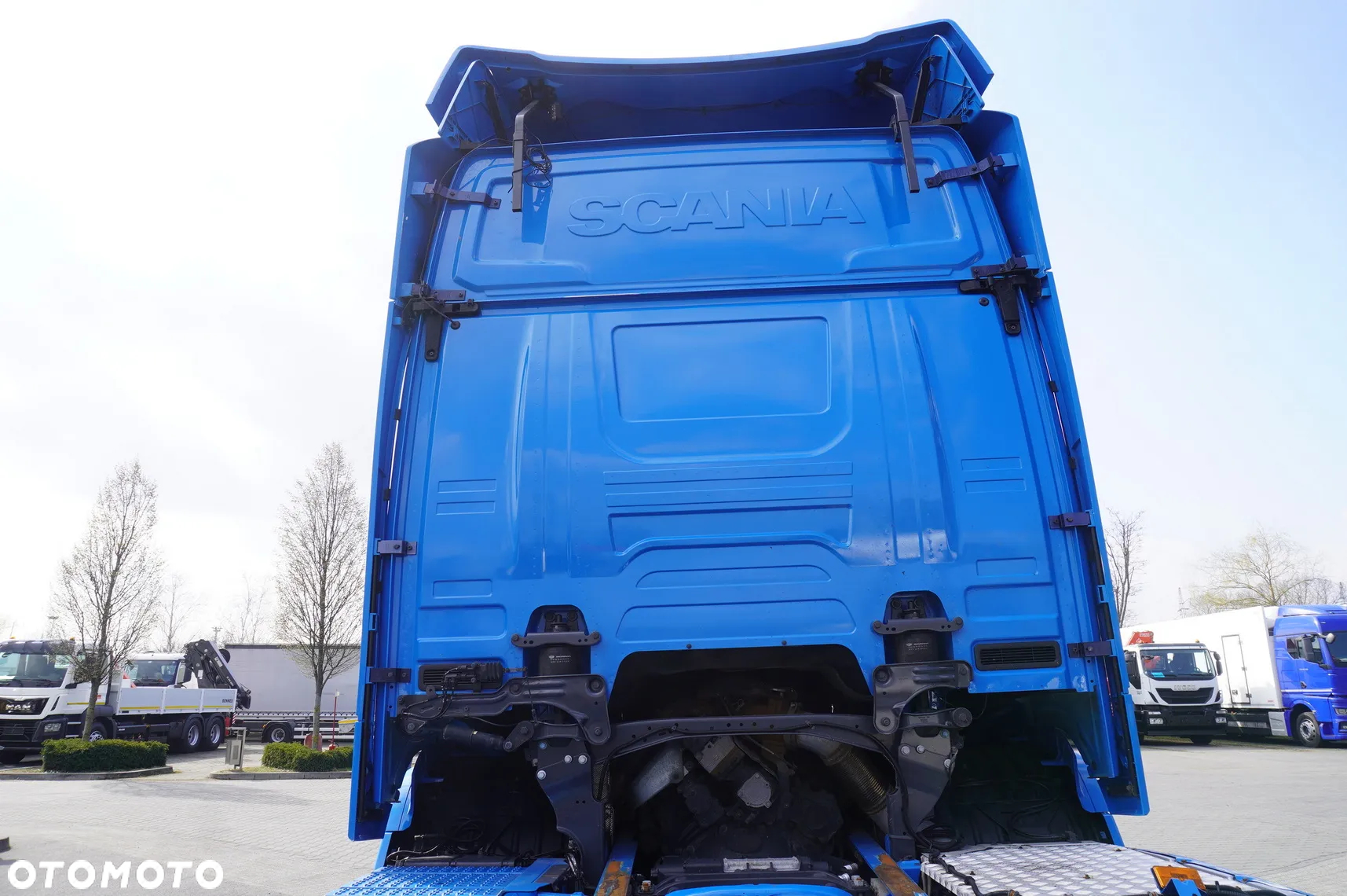 Scania R650 V8 / 650 KM / Rama 8,8 m / 4. oś skrętna - 10