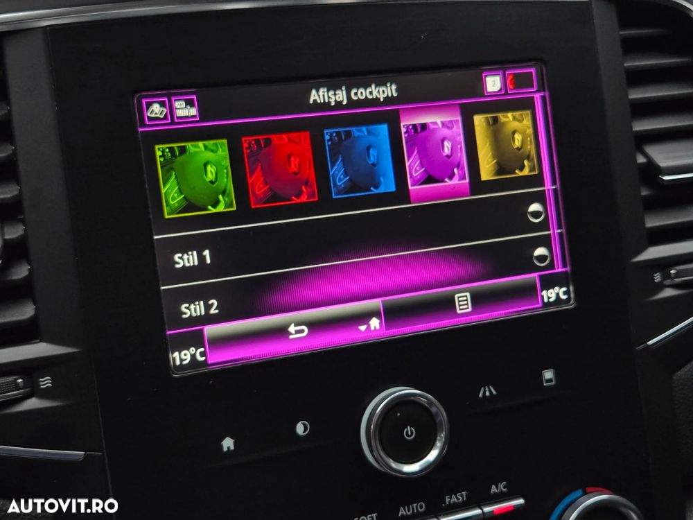 Renault Megane TCe 140 GPF EDC BUSINESS EDITION - 27