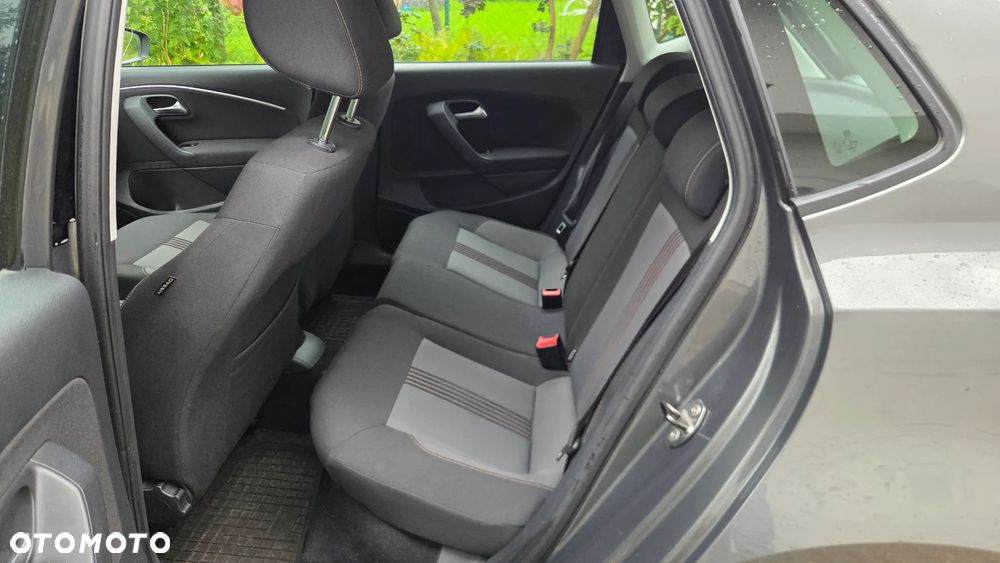 Volkswagen Polo 1.2 TSI Blue Motion Technology DSG Allstar - 13