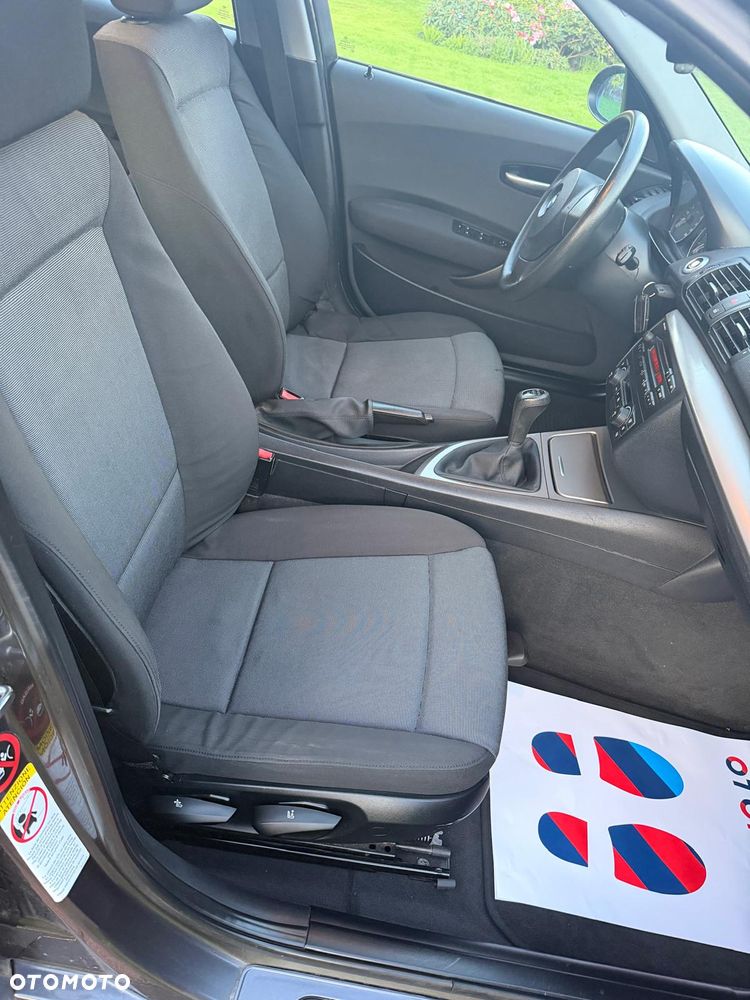 BMW Seria 1 118d DPF - 11