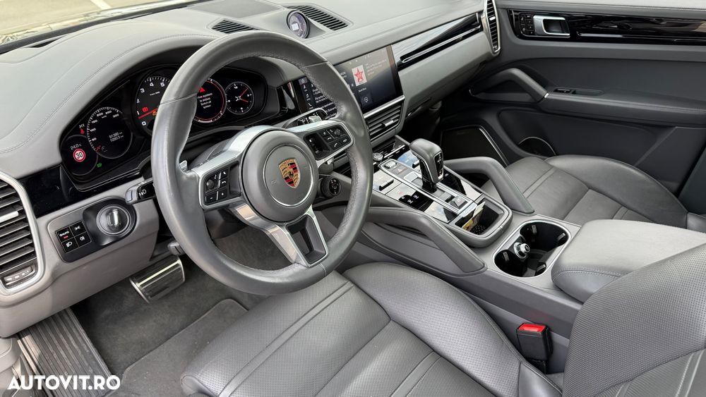 Porsche Cayenne Coupe S - 20