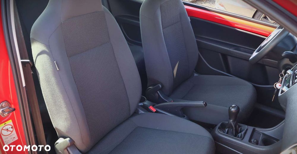 Volkswagen up! - 19