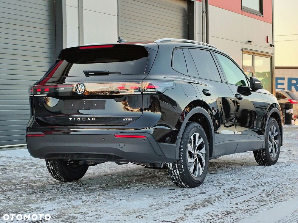 Volkswagen Tiguan - 8