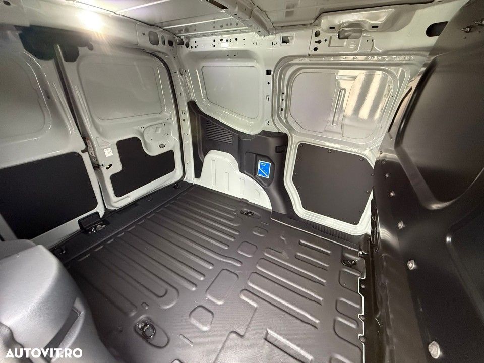 Ford Transit - 12