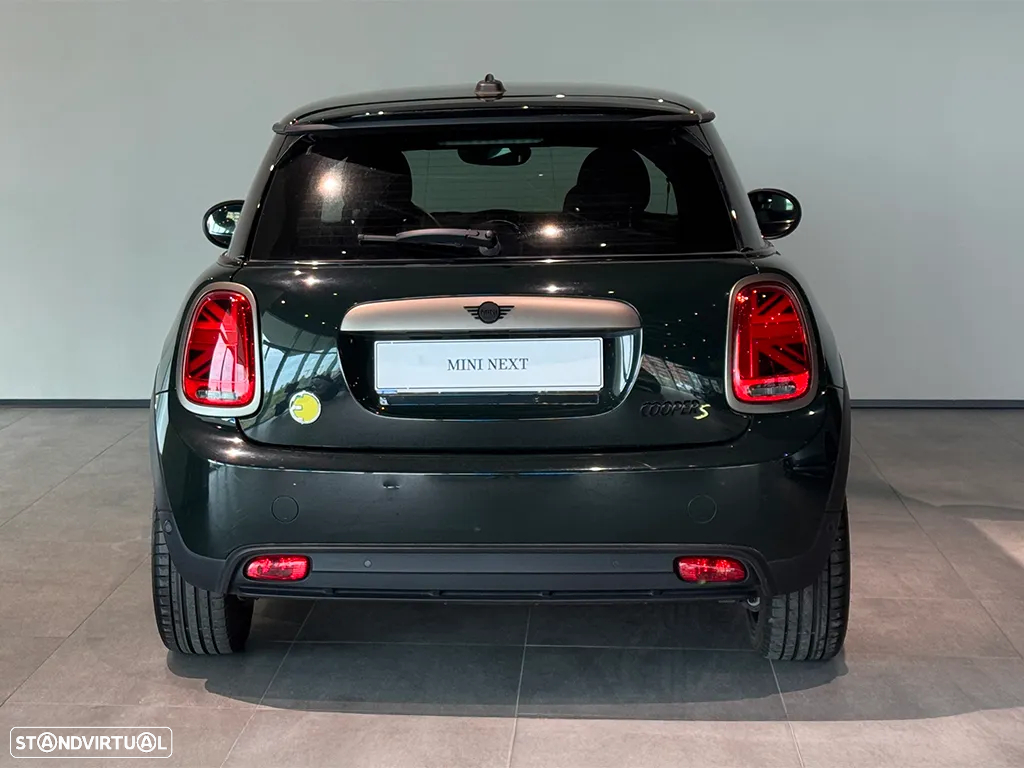 MINI 3 Portas Cooper SE Resolute Edition - 5