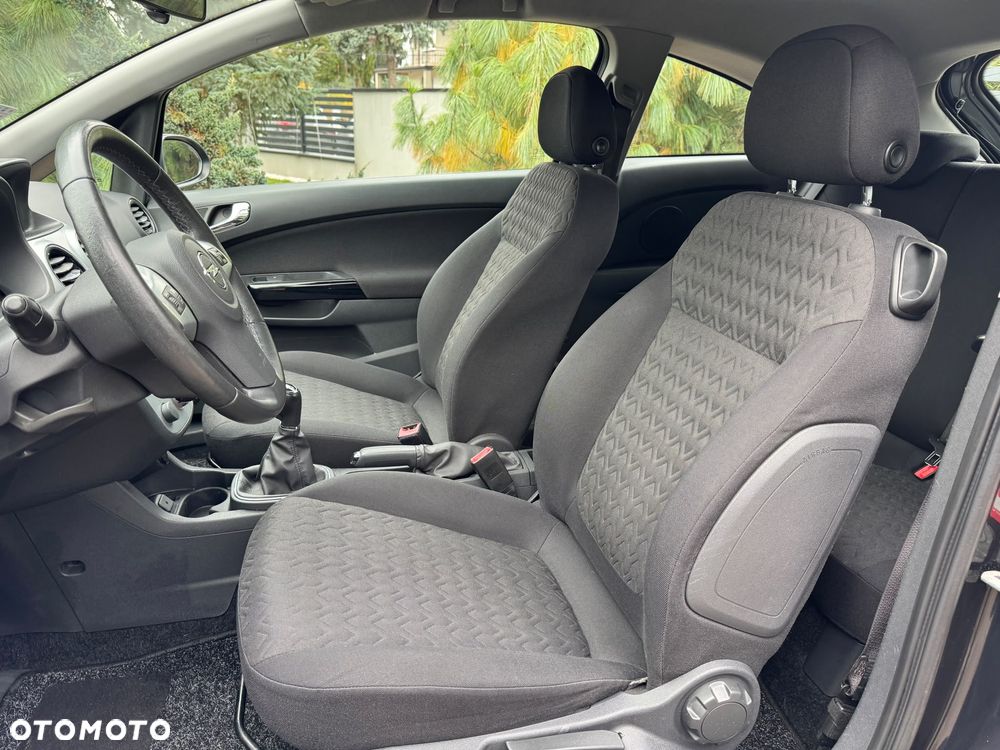 Opel Corsa 1.4 16V Active - 17