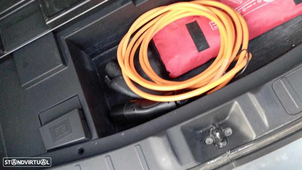 Mitsubishi Outlander - 9