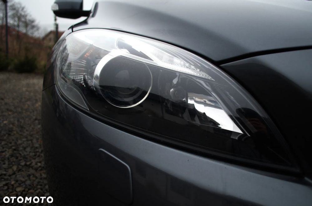 Volvo V40 D2 You - 24