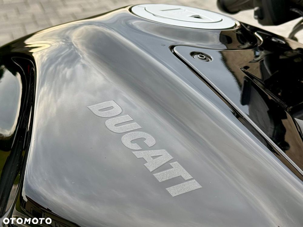 Ducati Diavel - 25