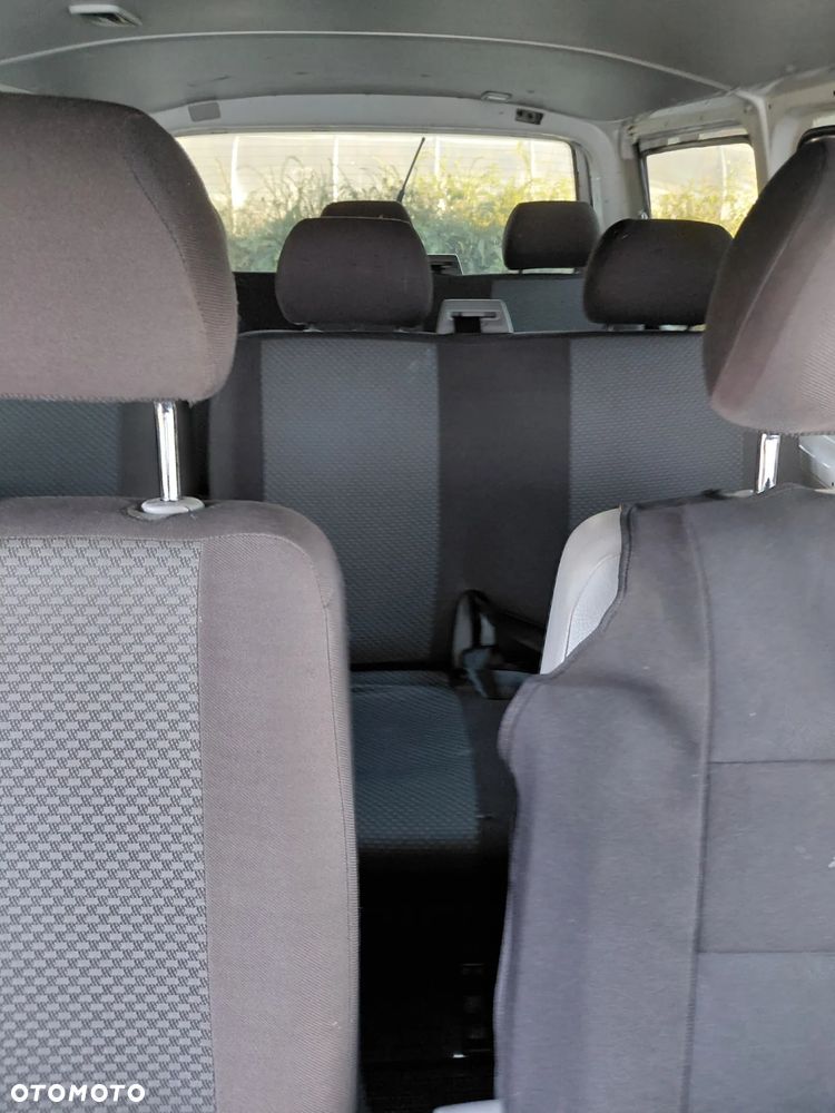Volkswagen Transporter - 8