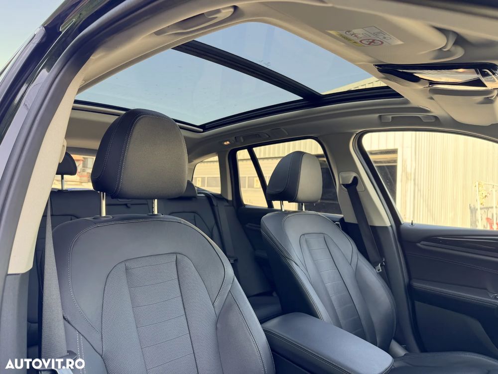 BMW X3 xDrive20i AT xLine - 11
