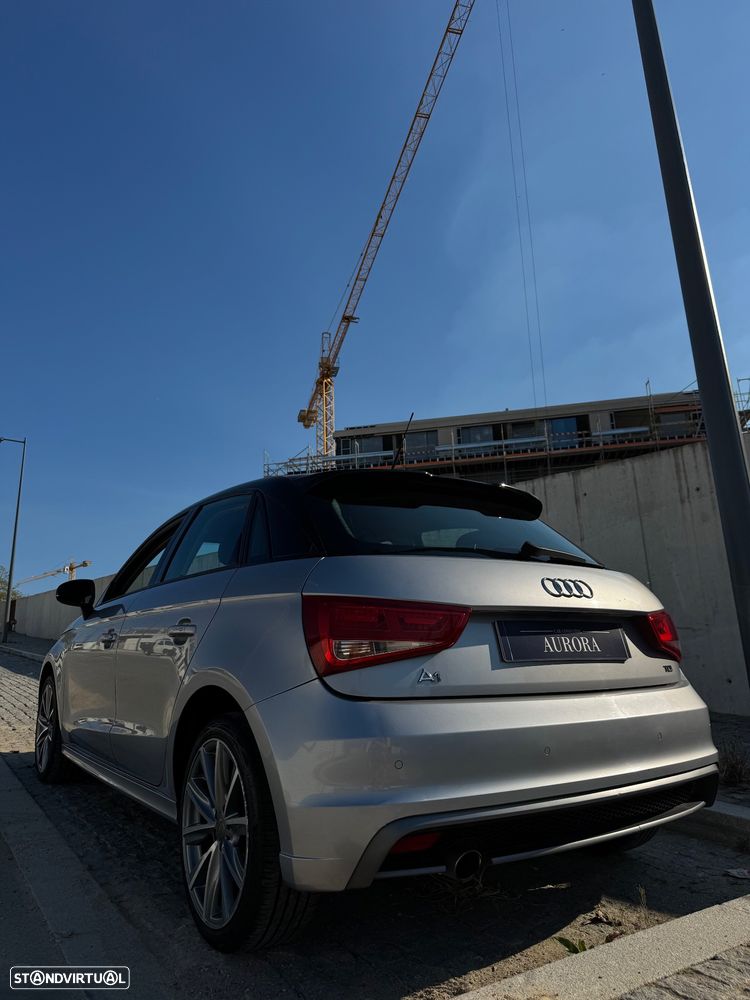Audi A1 Sportback 1.6 TDi S-line S tronic - 3