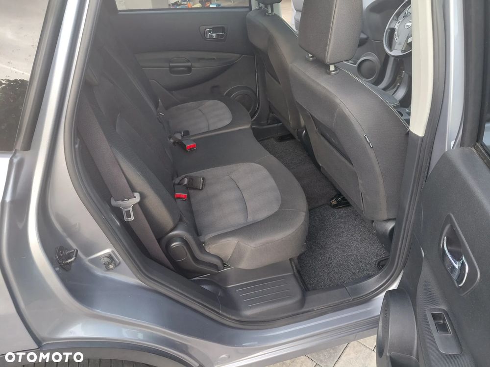 Nissan Qashqai+2 - 21
