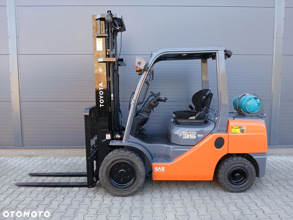 Toyota 02-8FGJF35 - 9