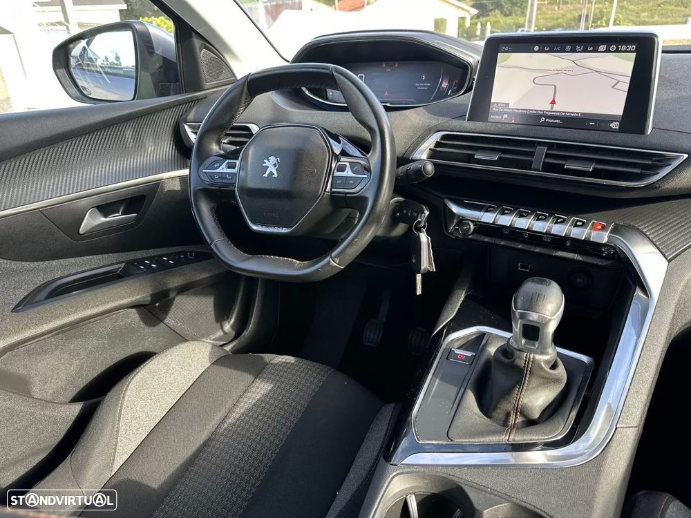 Peugeot 5008 1.2 PureTech Allure - 29