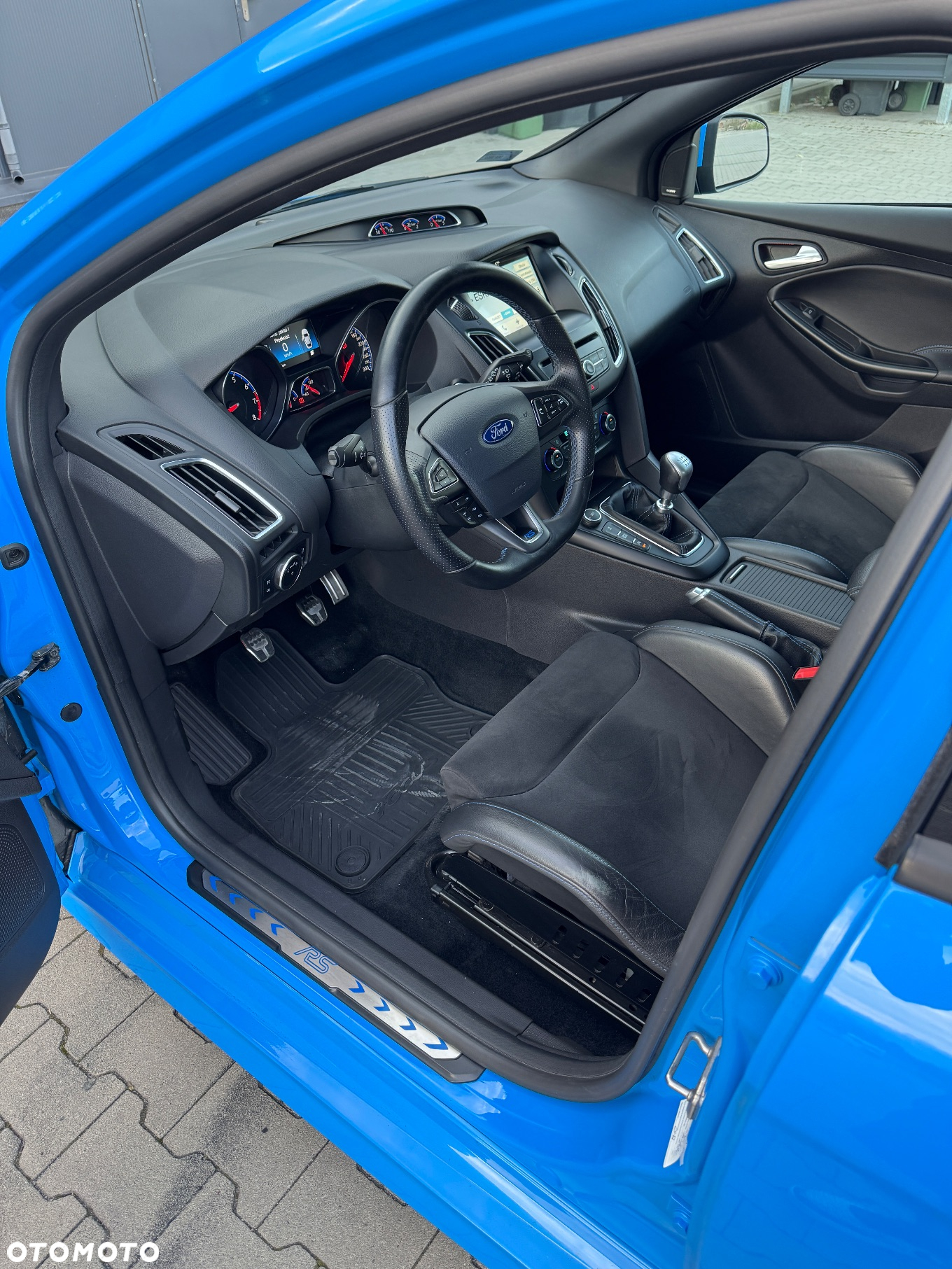 Ford Focus 2.3 EcoBoost RS - 12