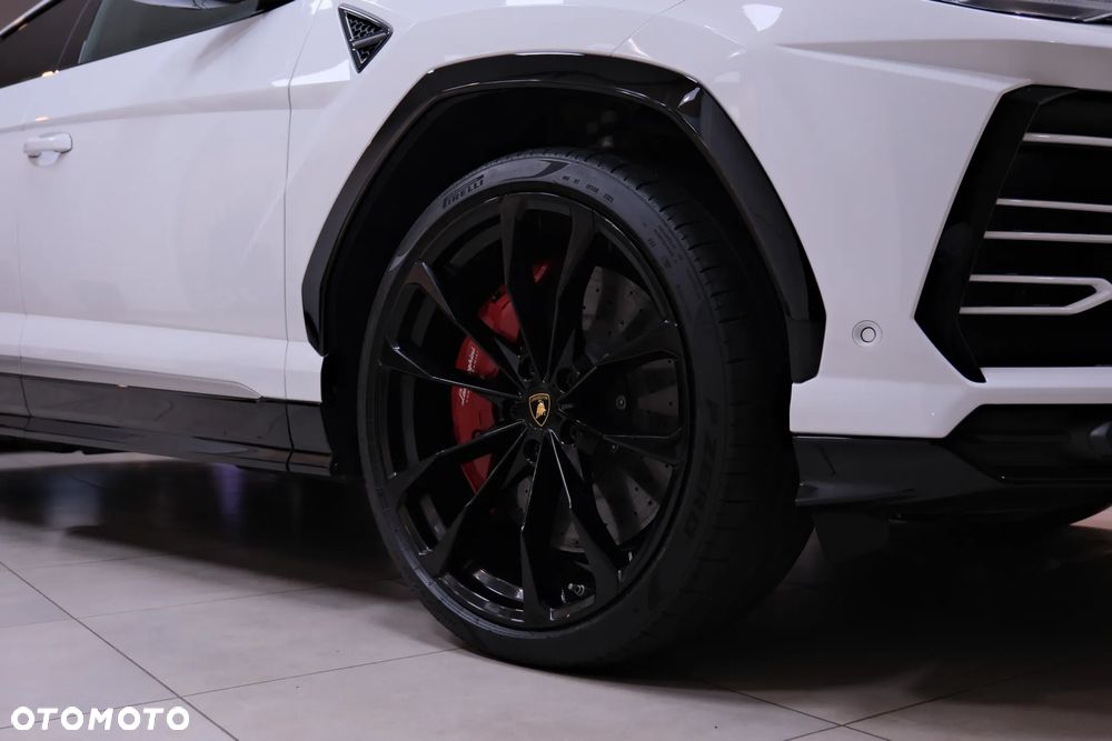Lamborghini Urus - 7