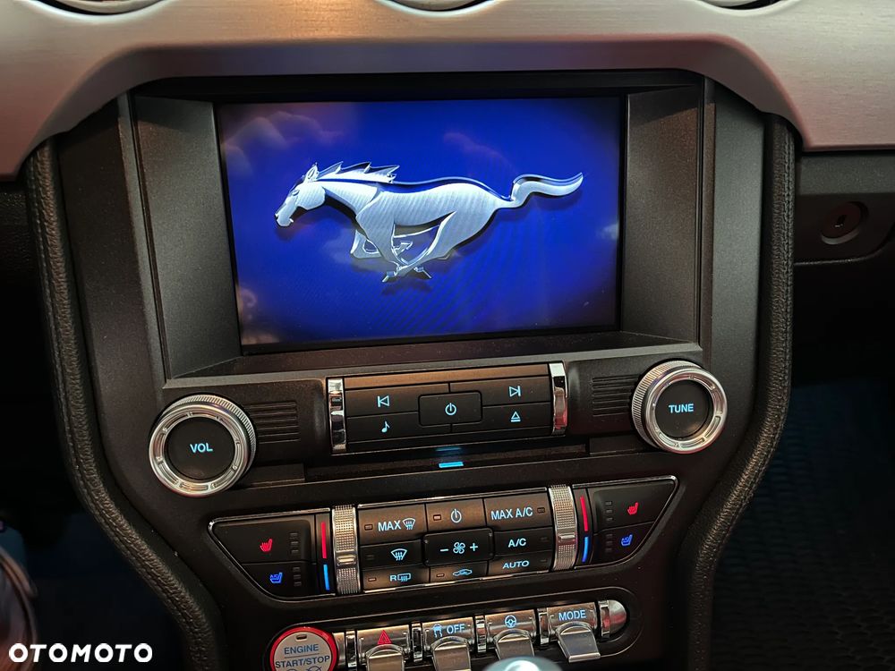 Ford Mustang - 9