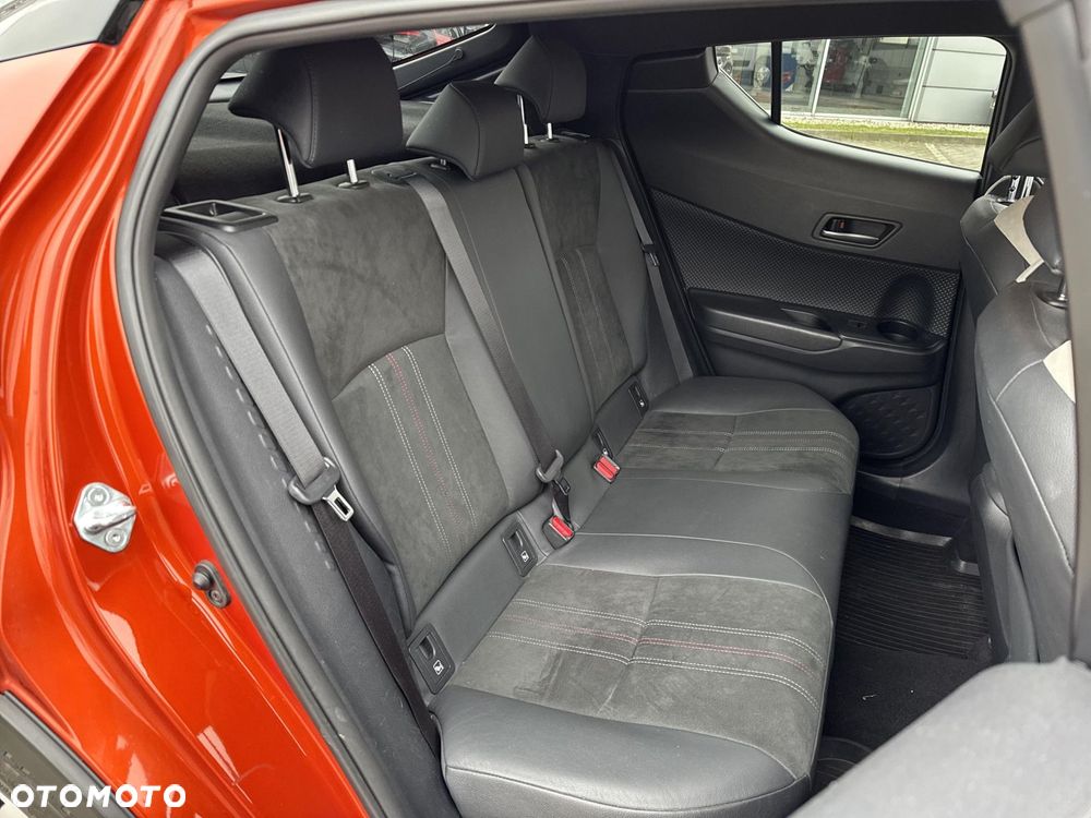 Toyota C-HR 2.0 Hybrid GR Sport - 26