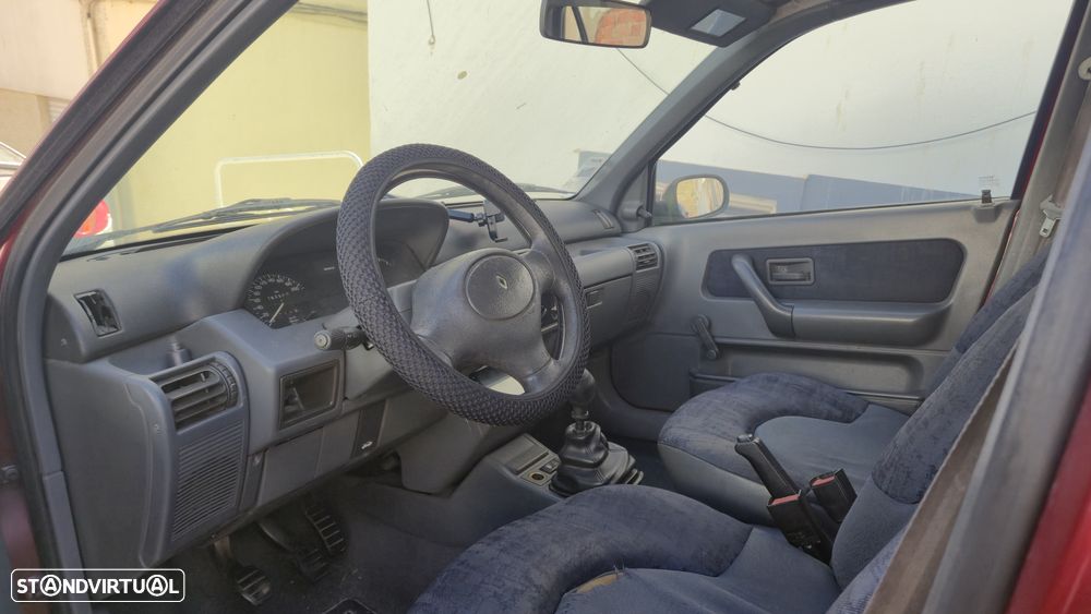 Renault Clio 1.2 - 5