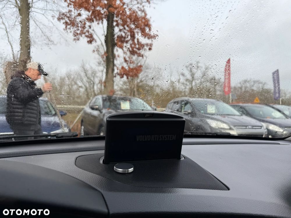 Volvo S60 2.4D5 Rubin - 19