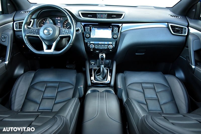 Nissan Qashqai 1.6 DCI Xtronic TEKNA+ - 4
