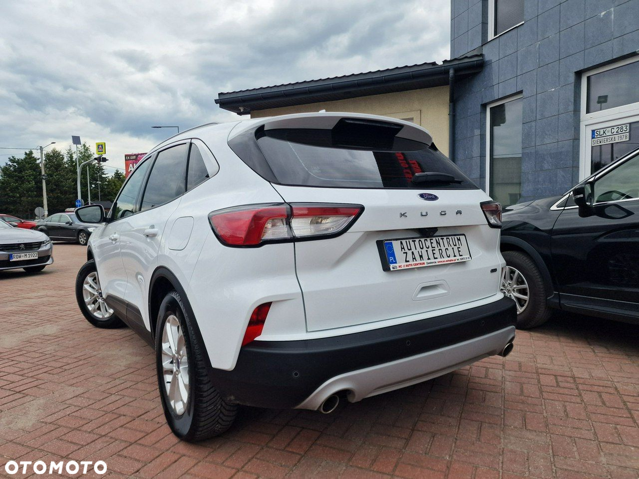 Ford Kuga 2.5 Duratec FHEV TITANIUM - 2