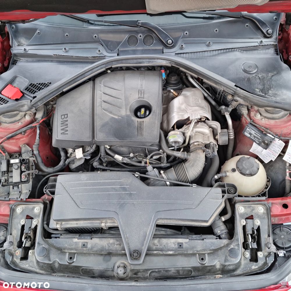 BMW Seria 1 116i - 25