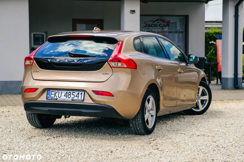 Volvo V40 D2 - 12