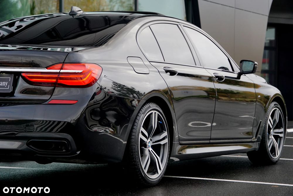 BMW Seria 7 750d xDrive - 11