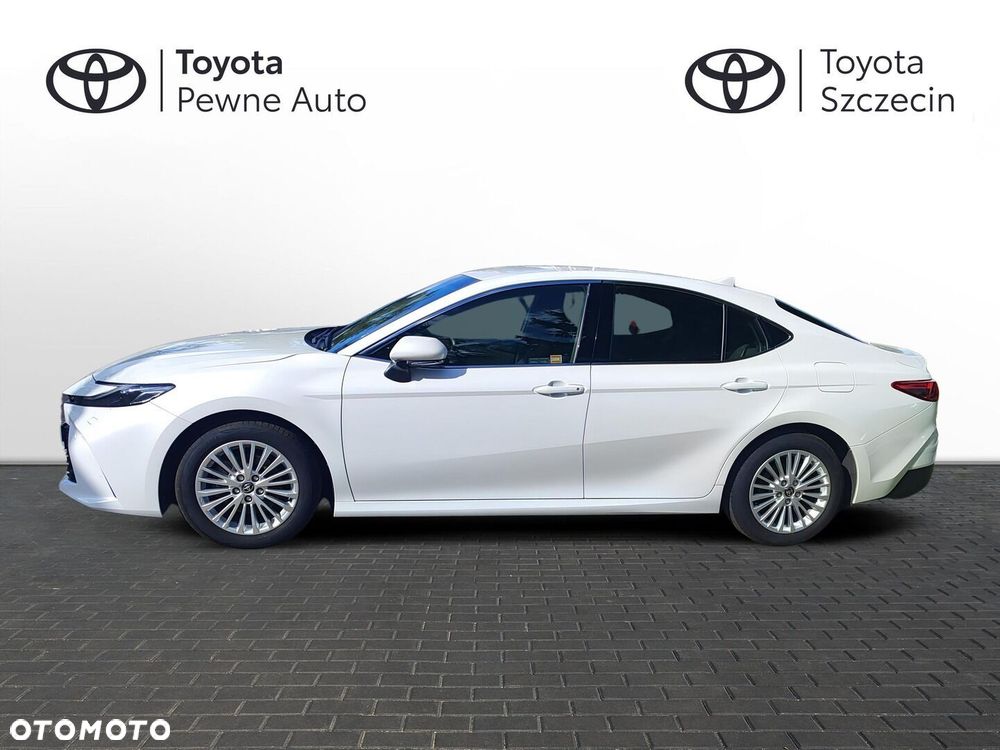 Toyota Camry - 2