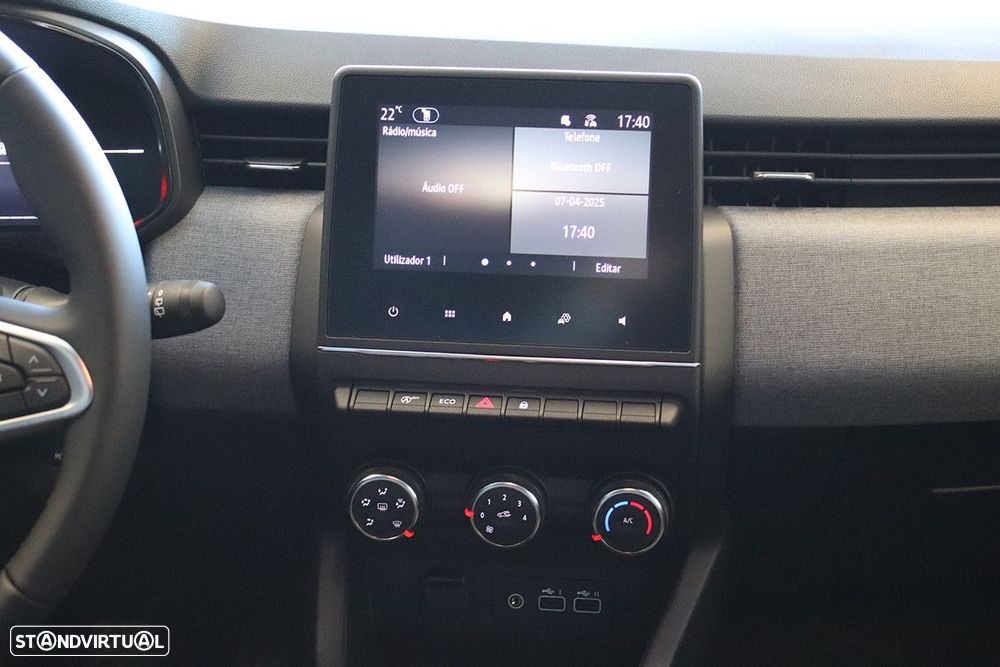 Renault Clio 1.0 TCe Evolution Bi-Fuel - 8