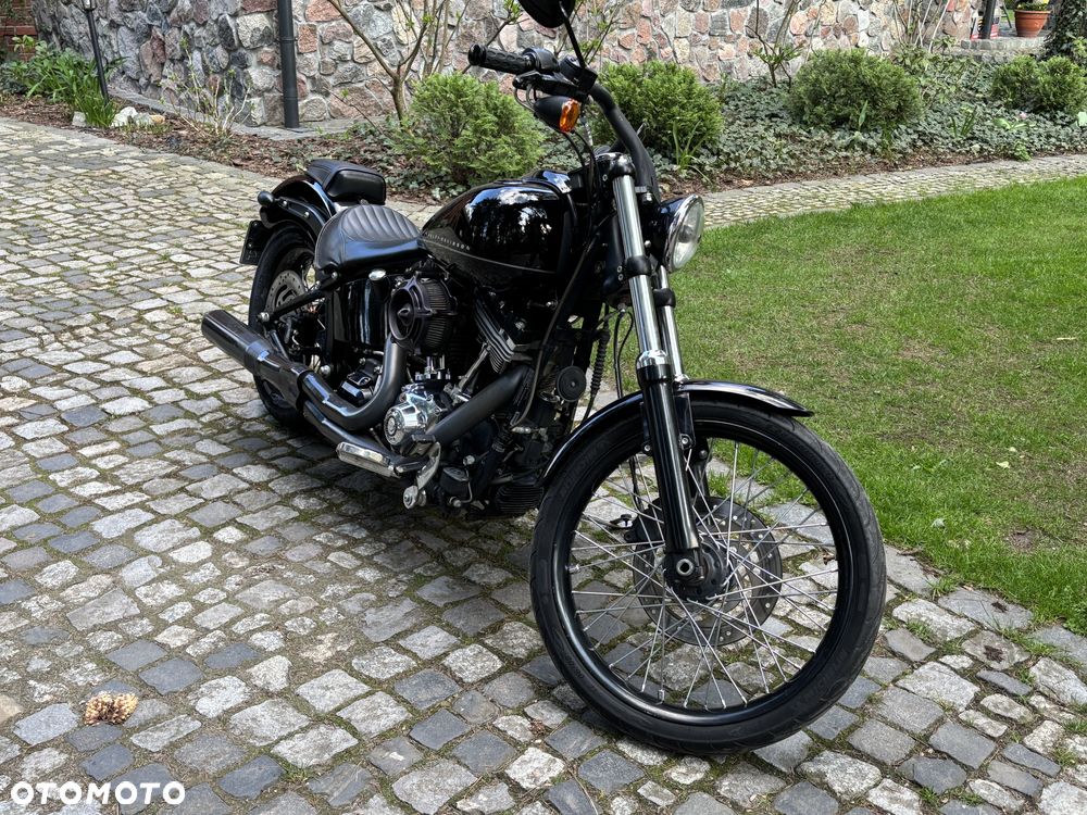Harley-Davidson Softail Blackline - 2