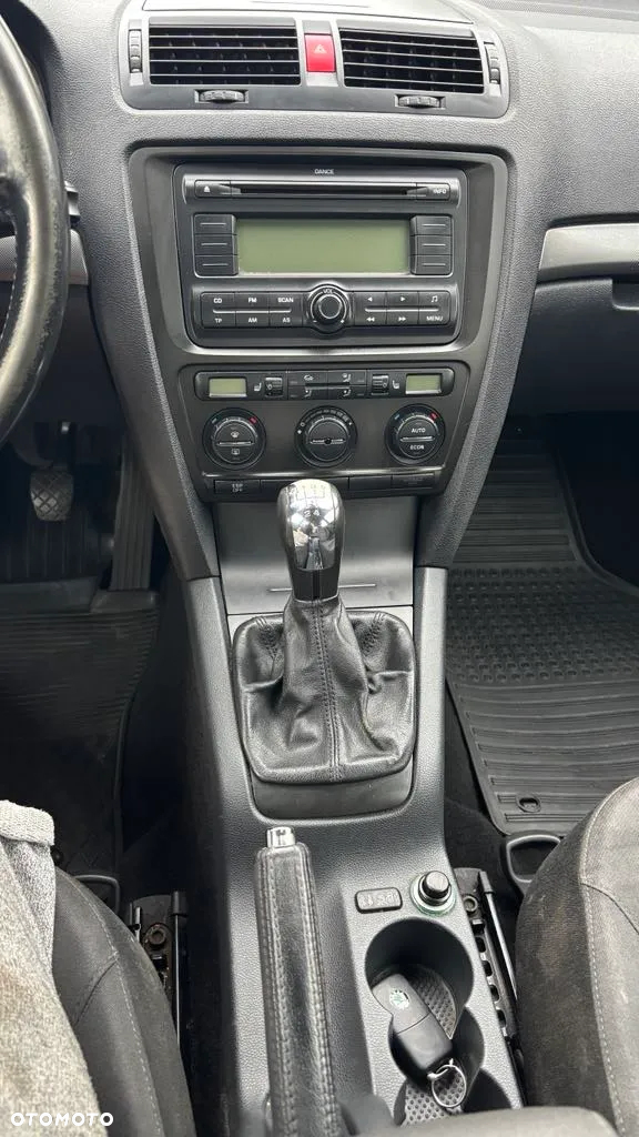 Skoda Octavia - 3