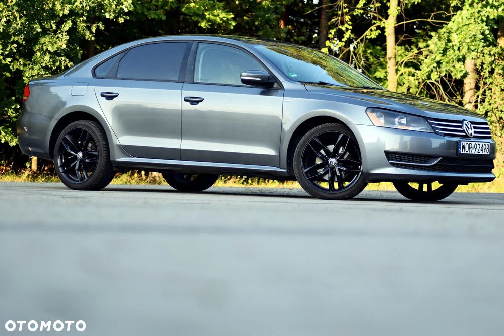 Volkswagen Passat - 30