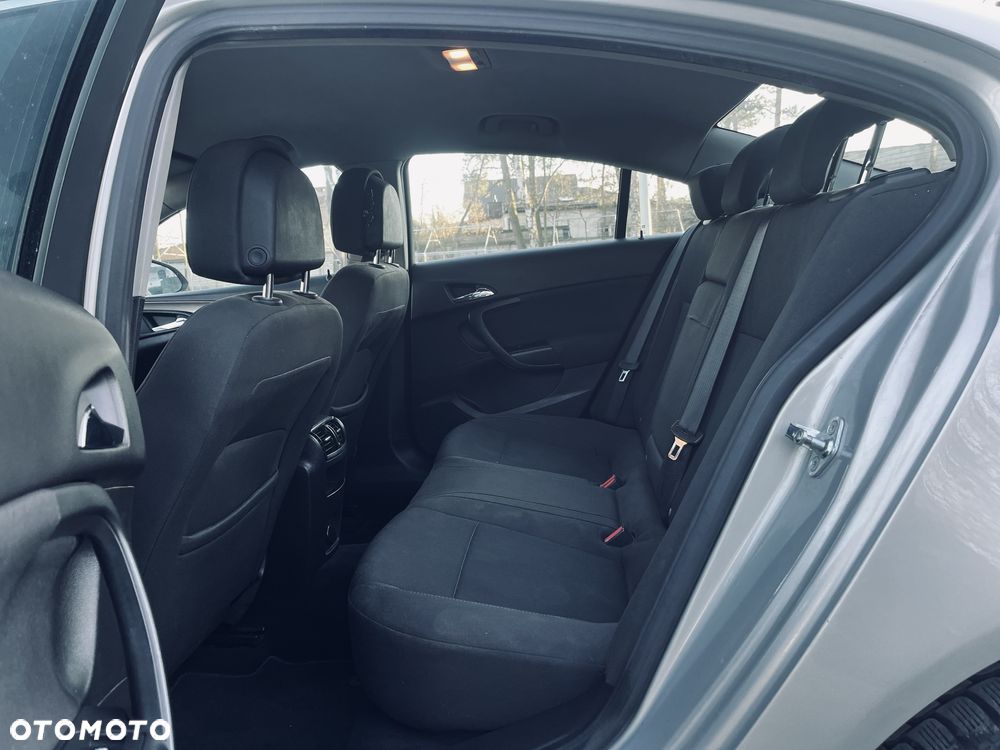 Opel Insignia - 7