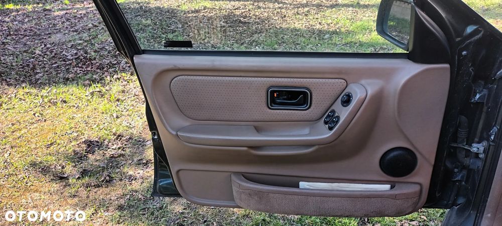 Ford Scorpio 2.9-24 Ghia - 17