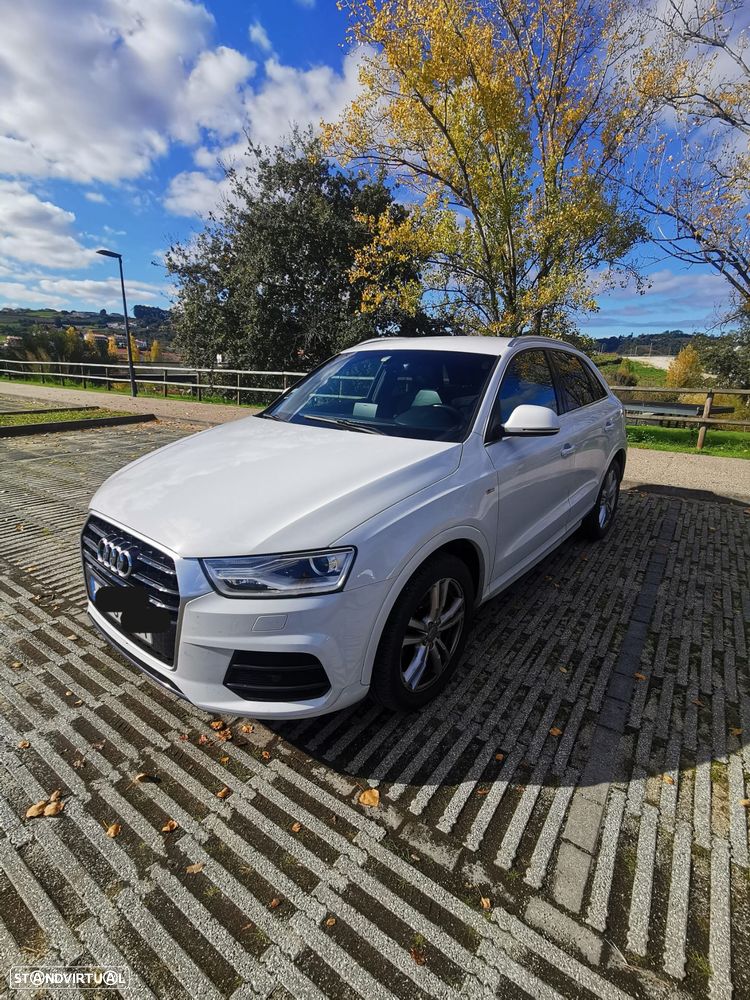 Audi Q3 2.0 TDI S-line - 1