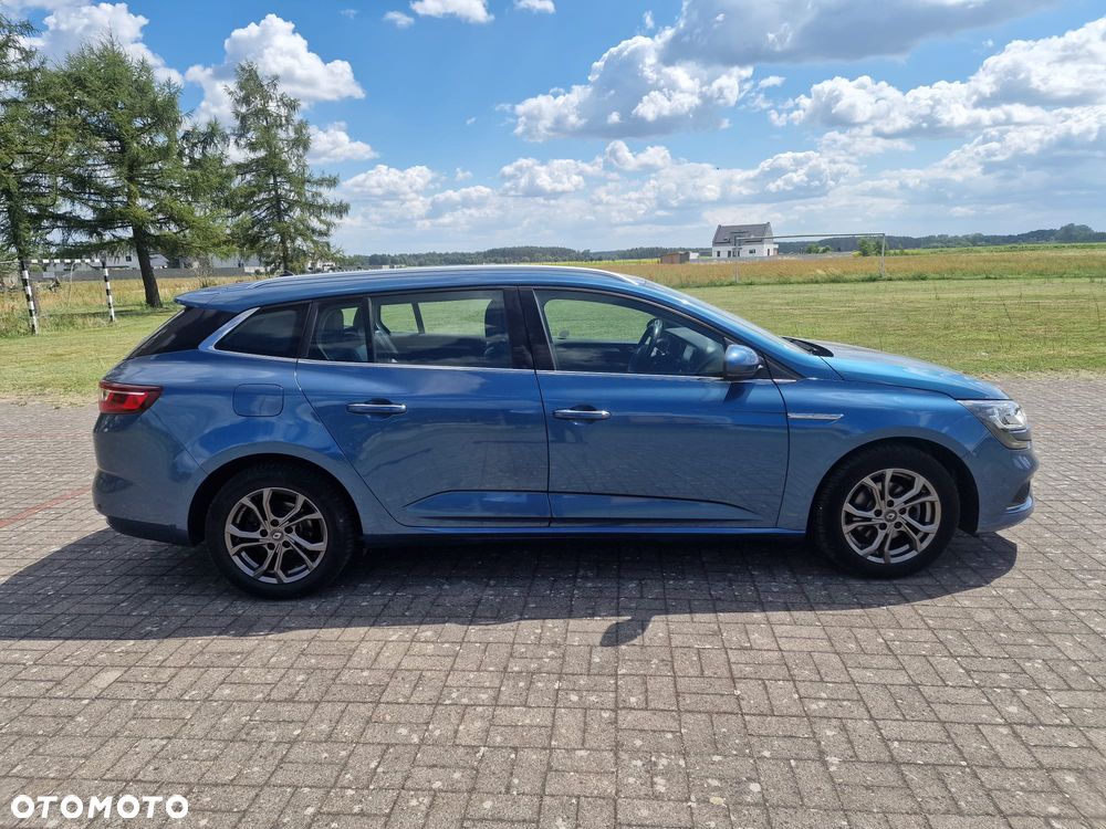 Renault Megane ENERGY TCe 130 PLAY - 6