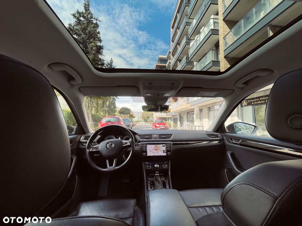 Skoda Superb 2.0 TDI 4x4 L&K DSG - 25