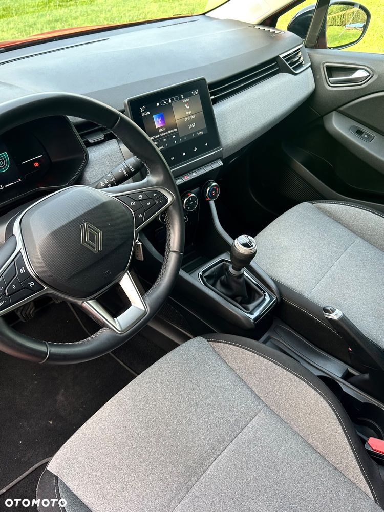 Renault Clio BLUE dCi 100 BUSINESS EDITION - 27
