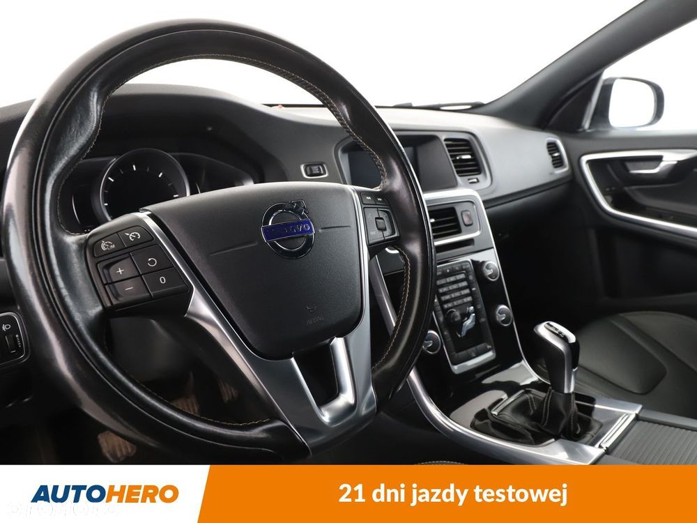 Volvo V60 D2 Drive-E Dynamic Edition (Momentum) - 11