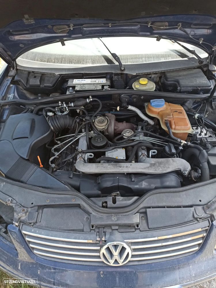 VW Passat Variant 2.5 TDi Highline - 17
