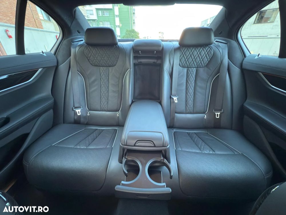 BMW Seria 7 730d xDrive - 10
