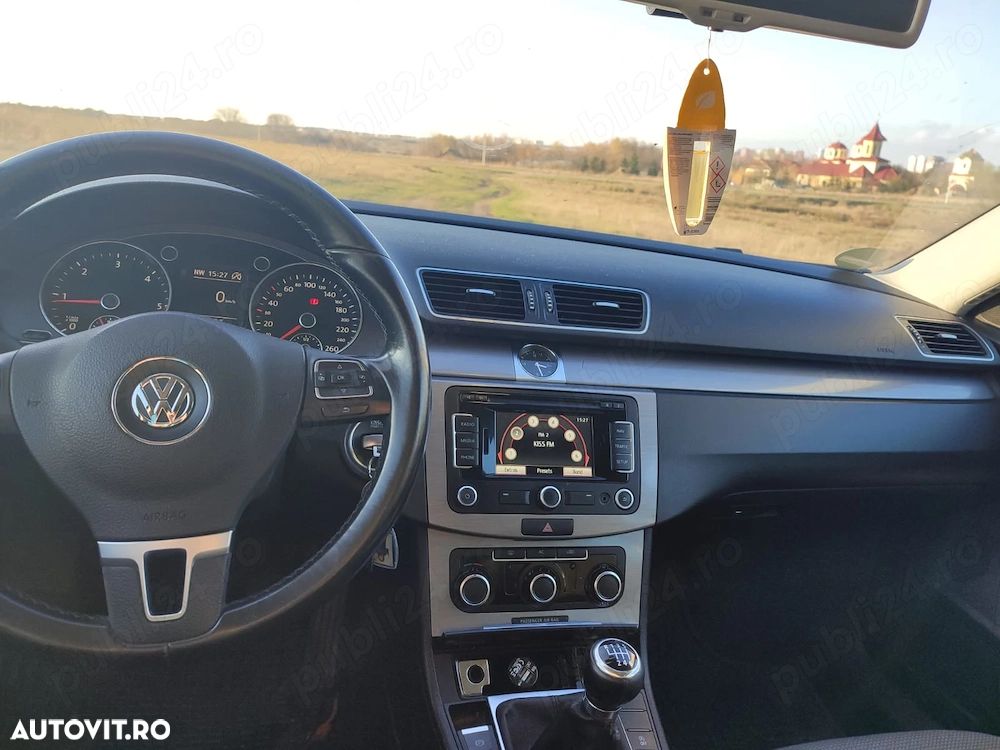 Volkswagen Passat 2.0 TDI BlueMotion Technology Comfortline - 5