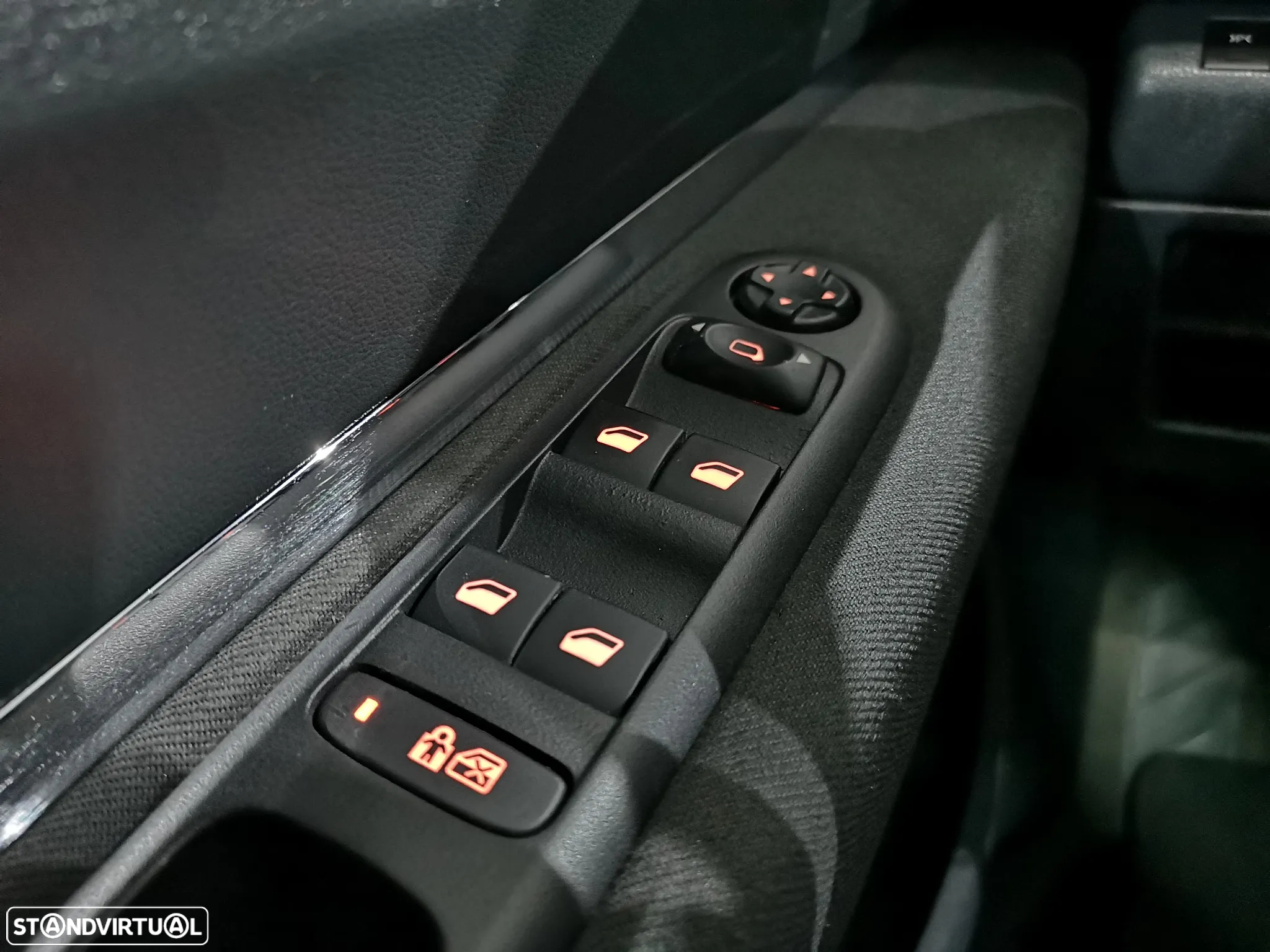 Peugeot 5008 1.6 HDi 7L Allure - 28