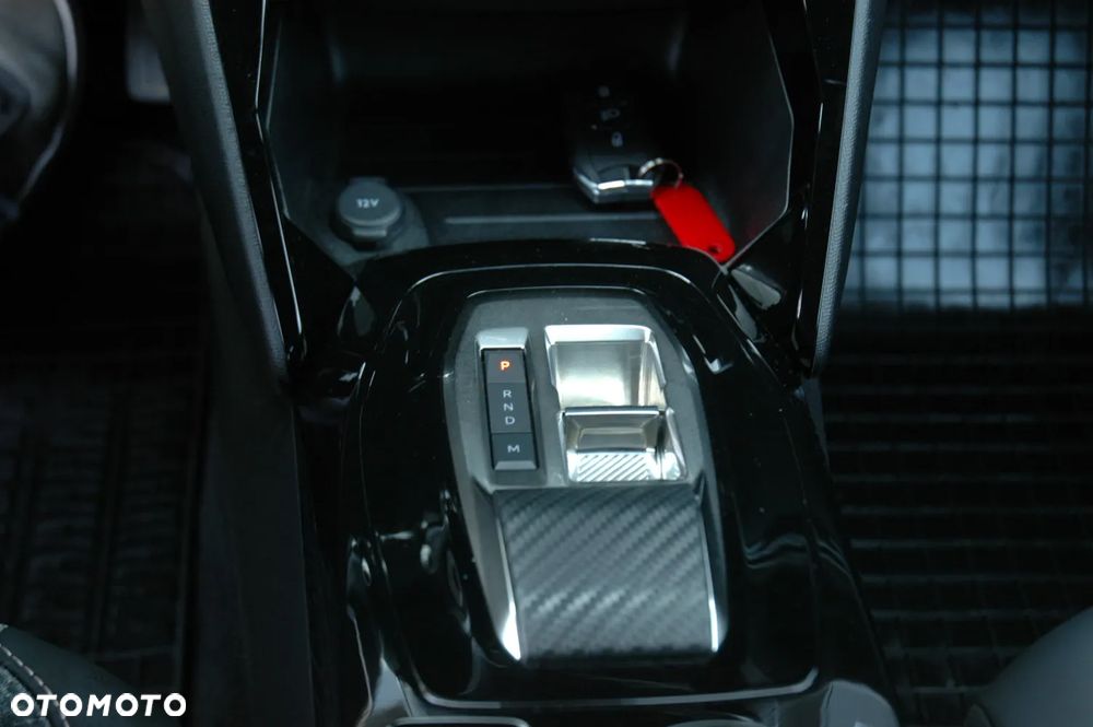 Peugeot 2008 1.2 PureTech Allure S&S EAT8 - 11