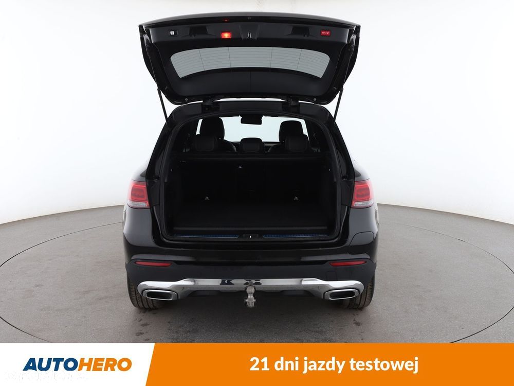 Mercedes-Benz GLC - 16