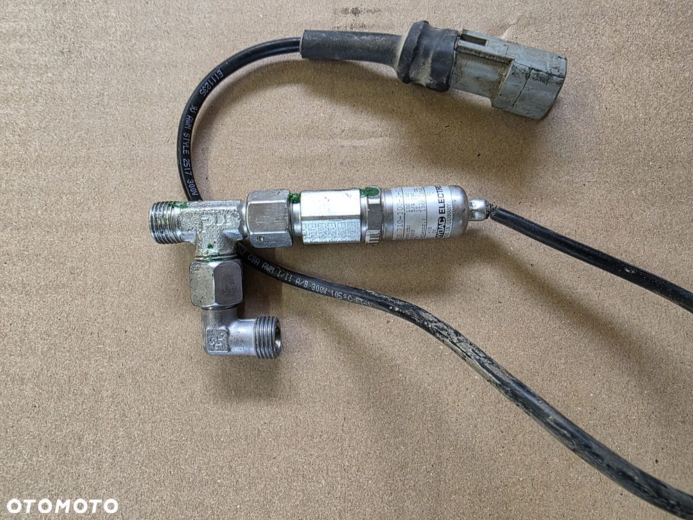 Przełącznik ciśnieniowy Hydac EDS 710 Liebherr R944C LC Litronic - 1