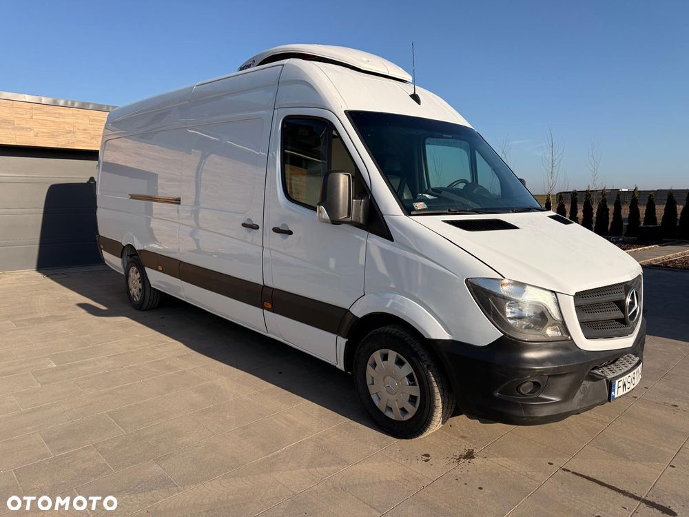 Mercedes-Benz Sprinter - 13